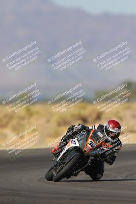 media/Nov-06-2023-Moto Forza (Mon) [[ce023d0744]]/3-Intermediate Group/Session 3 (Turn 16)/